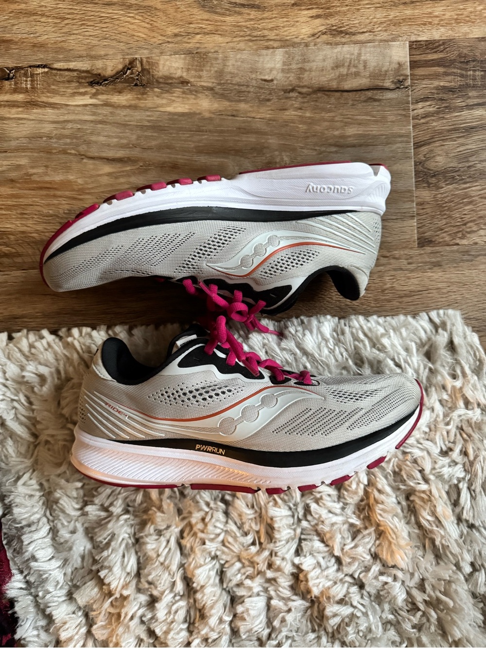 Saucony Women's Ride 14 Running Shoes